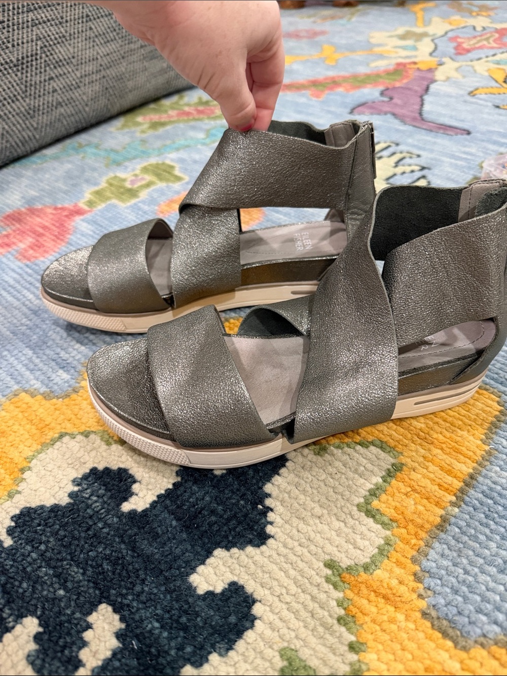 Eileen Fisher Sz 7.5 Metallic Gray Sport Sandals